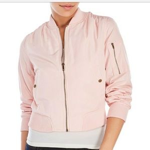 NWOT Romeo and Juliet Pink Bomber Jacket